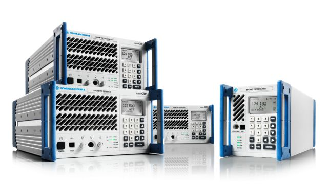 r-s-series4200-programmno-opredelyaemye-radiostantsii-ovch-uvch-img