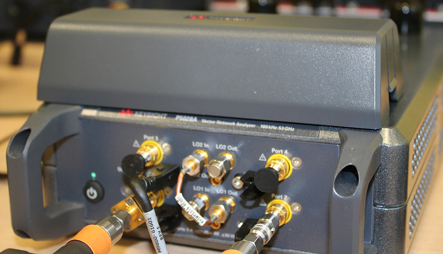 Компактный анализатор цепей с интерфейсом USB